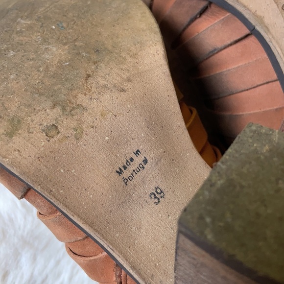 Free People | Hybrid Heel Ankle Boots in Distressed Brown | 39 - Picture 14 of 16